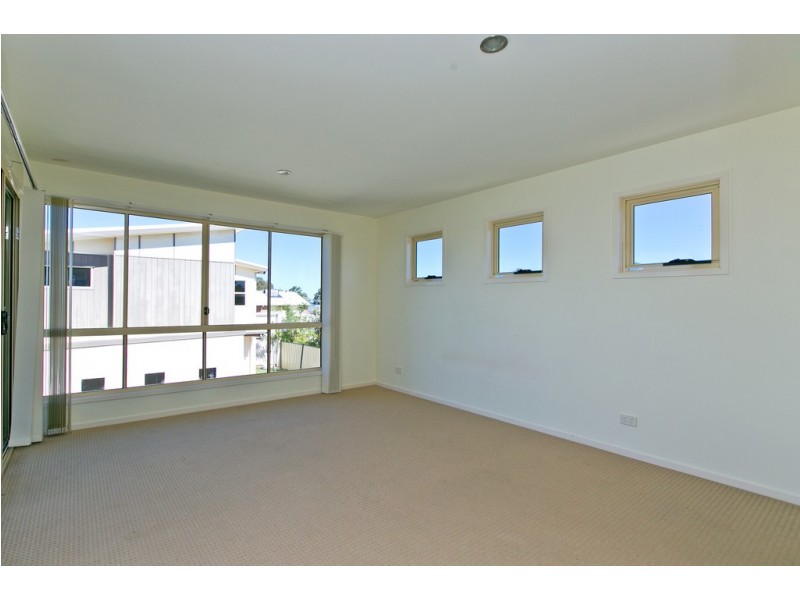 11 YEO STREET, Victoria Point QLD 4165
