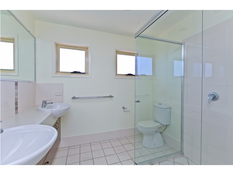 11 YEO STREET, Victoria Point QLD 4165