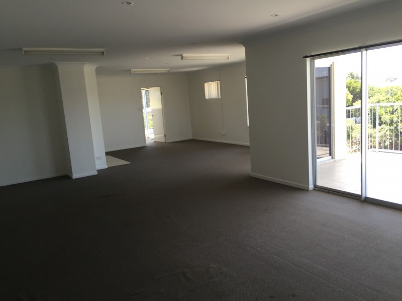 4/127 Colburn Ave, Victoria Point QLD 4165