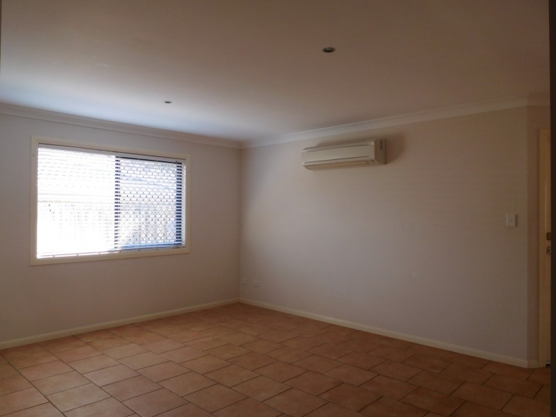 19 Seaholly  Crescent, Victoria Point QLD 4165