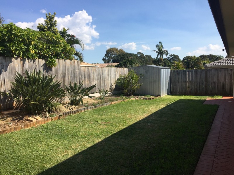 19 Seaholly  Crescent, Victoria Point QLD 4165