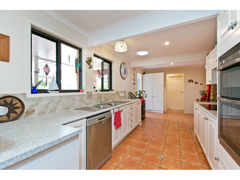 11 Skirmish Court, Victoria Point QLD 4165