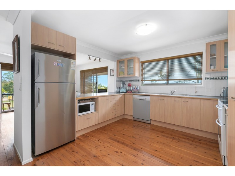 2 Vanessa Place, Victoria Point QLD 4165