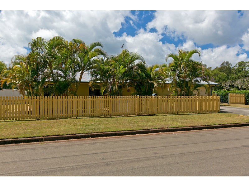 1 Morell Street, Victoria Point QLD 4165