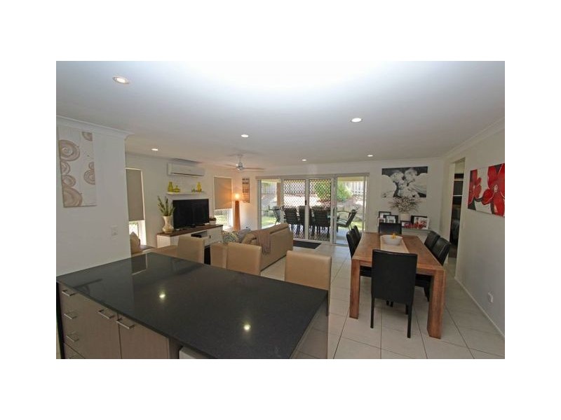 8 Balladonia St, Mount Cotton QLD 4165