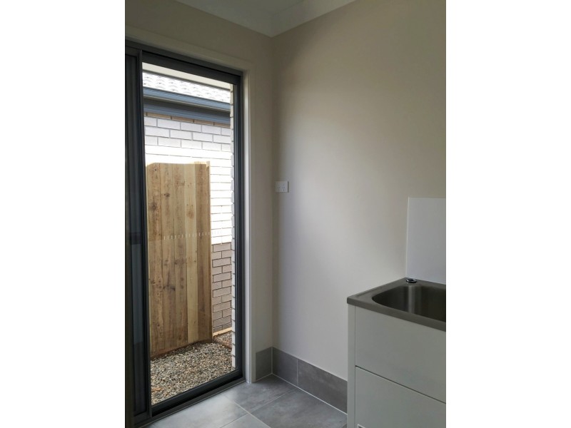 1A Base Street, Victoria Point QLD 4165