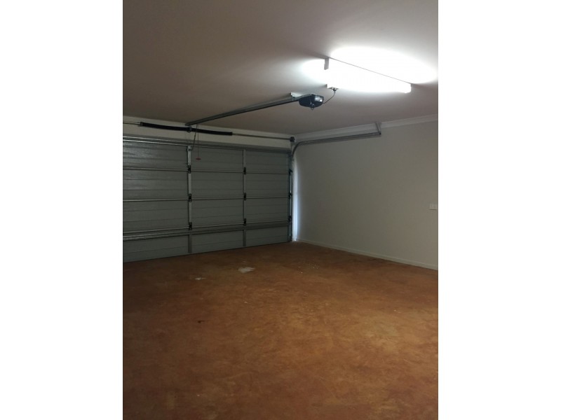 1 Base Street, Victoria Point QLD 4165