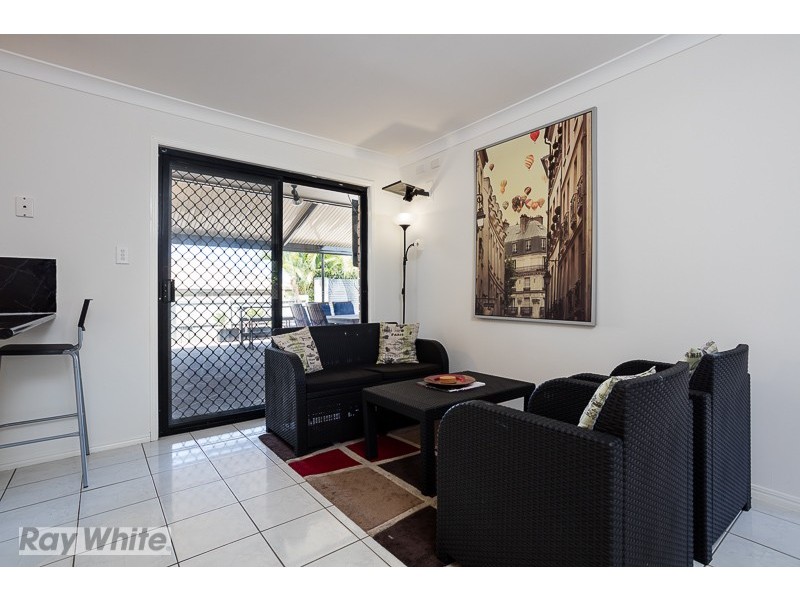 12 Tahan Crescent, Tanah Merah QLD 4128