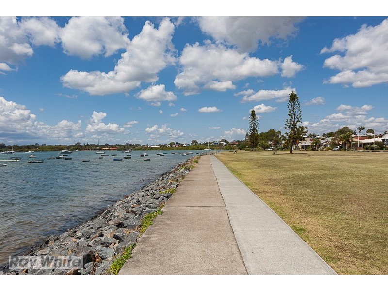 31 Wilmot Street, Victoria Point QLD 4165