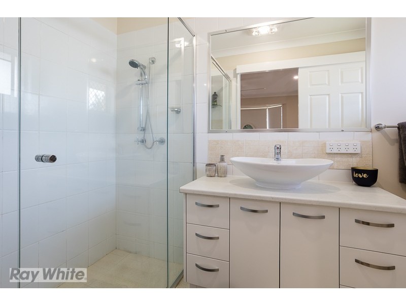 252 Main Street, Redland Bay QLD 4165