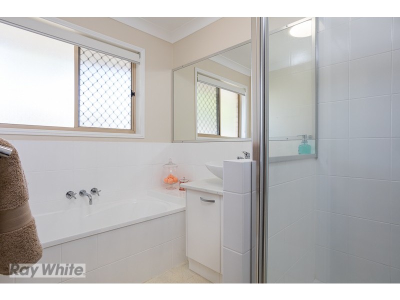 252 Main Street, Redland Bay QLD 4165