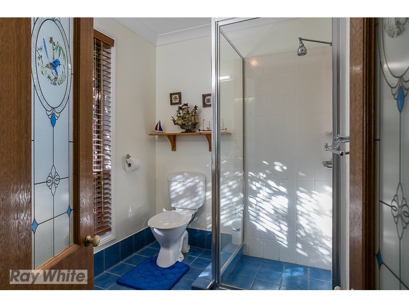 8 Bottlebrush Court, Victoria Point QLD 4165