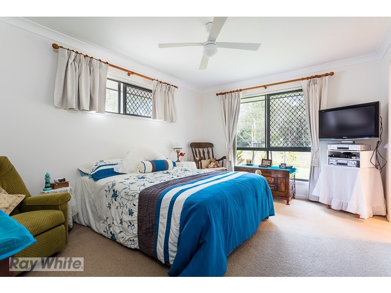 2/25 Pine Terrace, Redland Bay QLD 4165