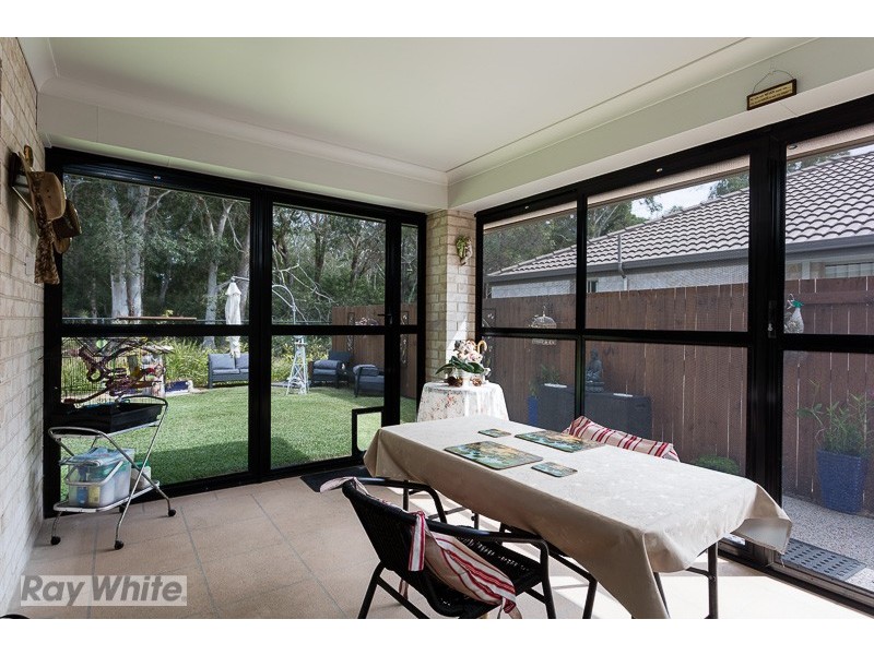 2/25 Pine Terrace, Redland Bay QLD 4165