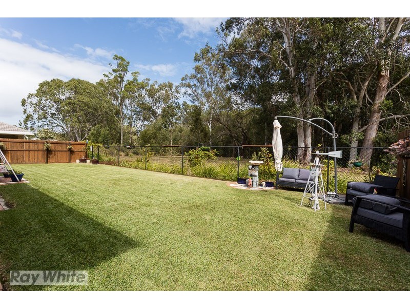 2/25 Pine Terrace, Redland Bay QLD 4165