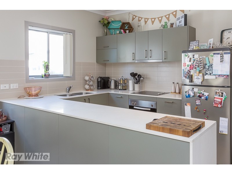 Unit 2, 8 Boat Street, Victoria Point QLD 4165