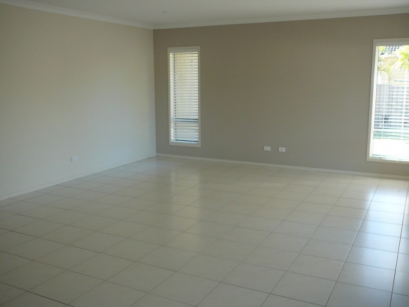 3 Allen Street, Victoria Point QLD 4165