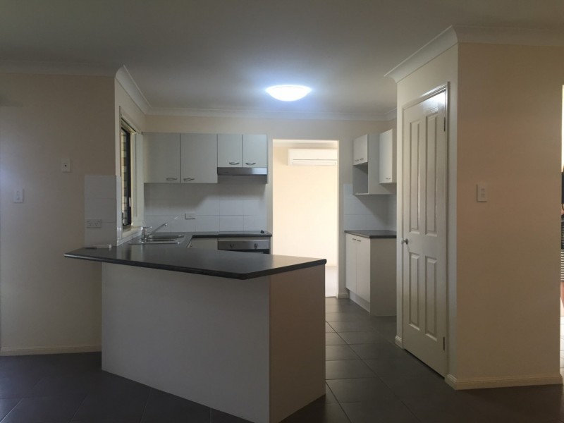 18 Crestlea Street, Victoria Point QLD 4165