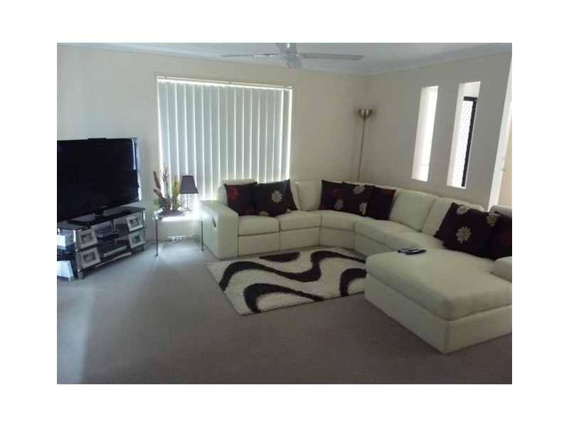 18 Crestlea Street, Victoria Point QLD 4165