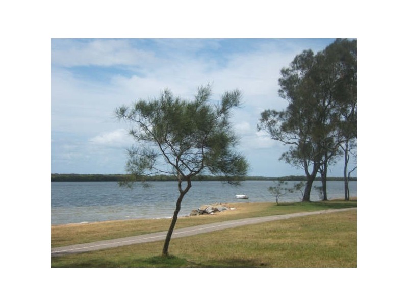 18 Maryann Street, Caloundra QLD 4551