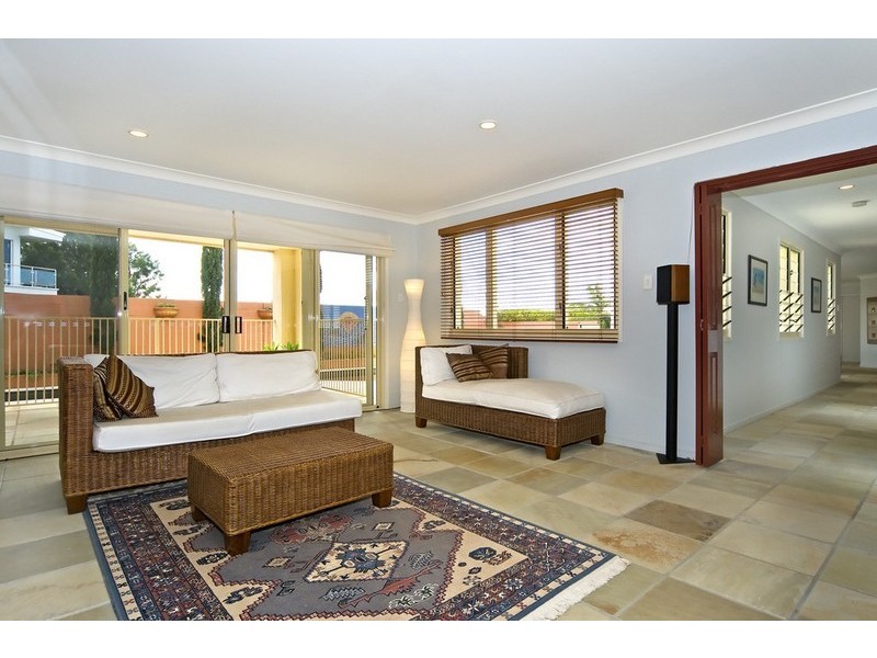 22 Rosebud Esplanade, Victoria Point QLD 4165