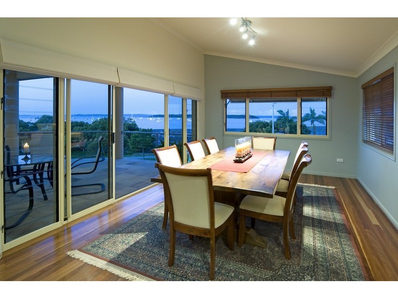 22 Rosebud Esplanade, Victoria Point QLD 4165