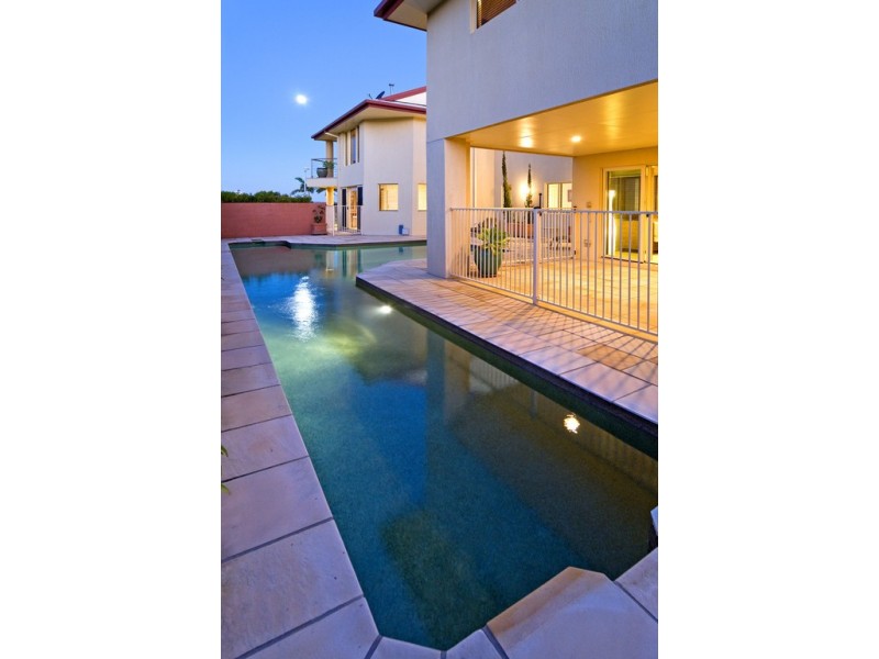 22 Rosebud Esplanade, Victoria Point QLD 4165