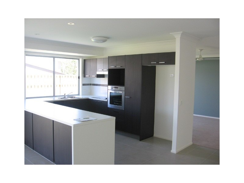 28  Aqua Street, Redland Bay QLD 4165