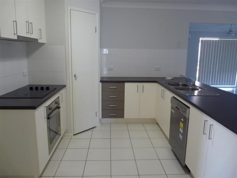 3 Camphor Court, Victoria Point QLD 4165