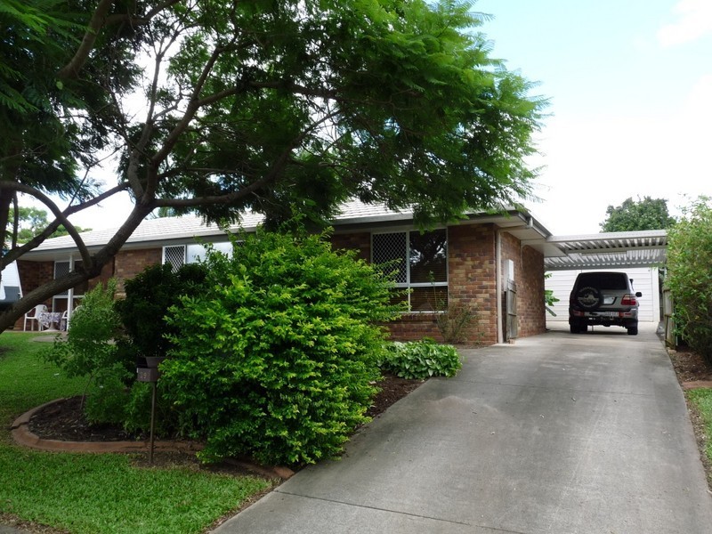 39 Poinciana Avenue, Victoria Point QLD 4165