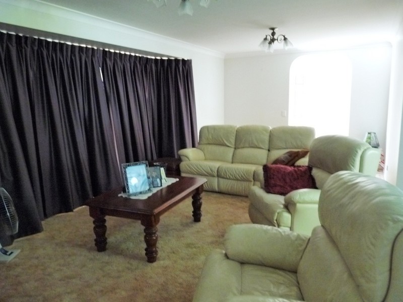 39 Poinciana Avenue, Victoria Point QLD 4165