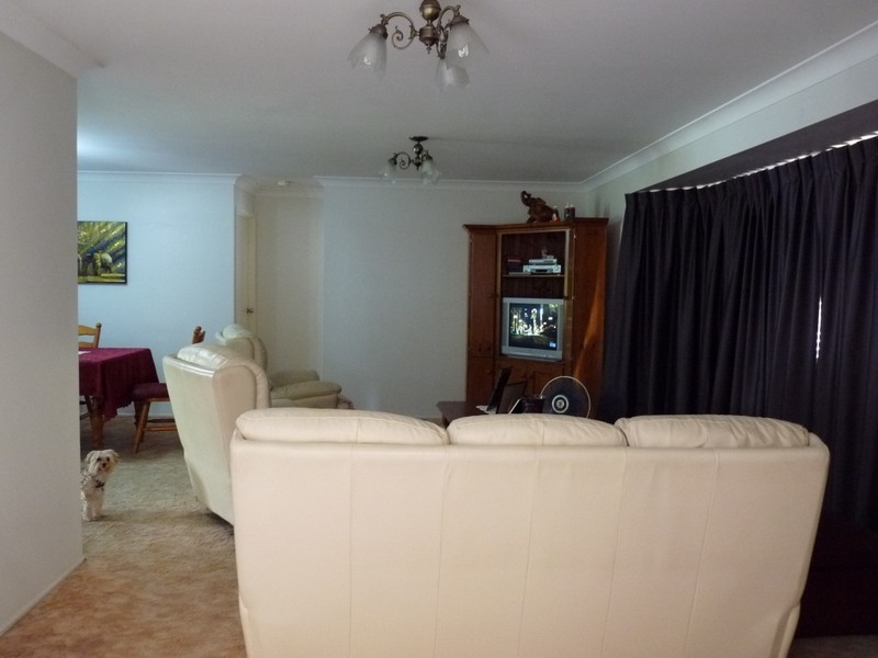 39 Poinciana Avenue, Victoria Point QLD 4165