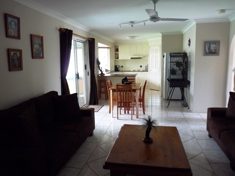 2 Lambert Street, Victoria Point QLD 4165