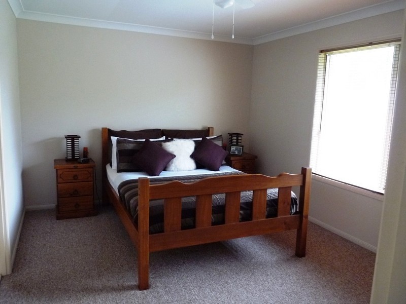 2 Lambert Street, Victoria Point QLD 4165