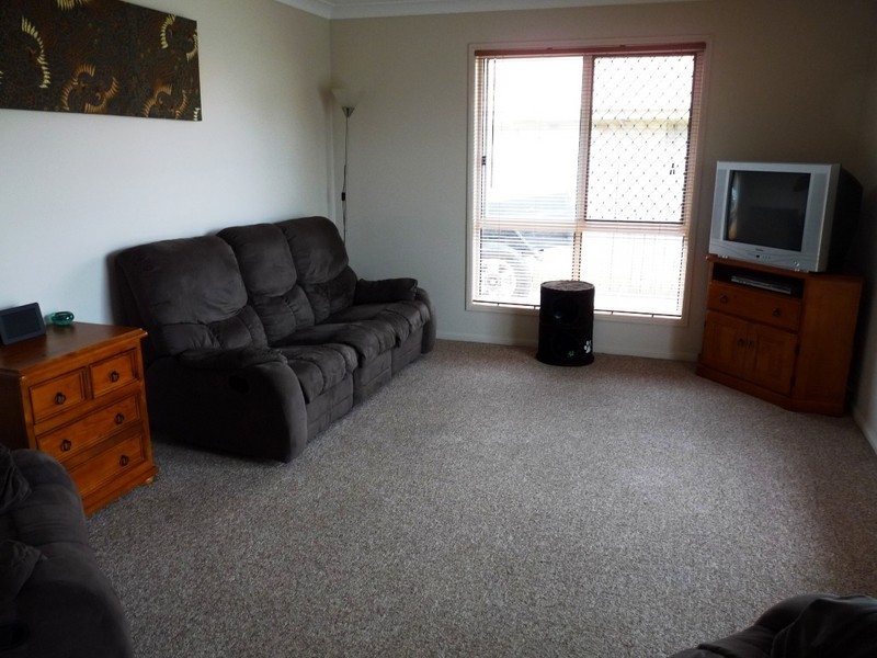 2 Lambert Street, Victoria Point QLD 4165