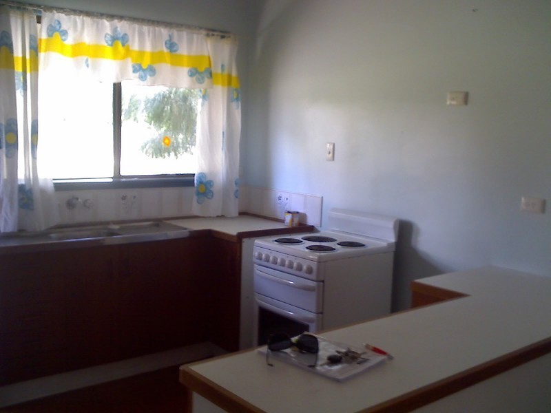 38 James Street, Coochiemudlo Island QLD 4184