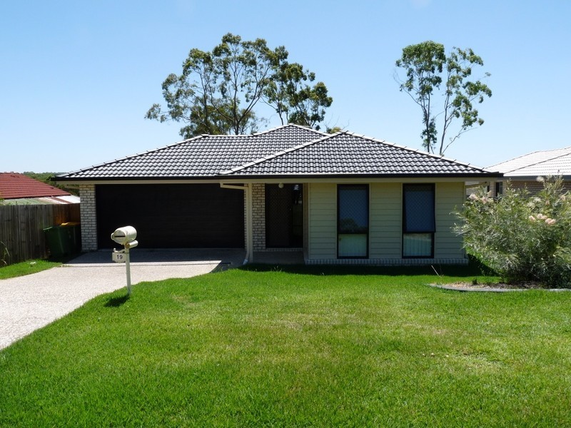 19 Fiddlewood Street, Victoria Point QLD 4165