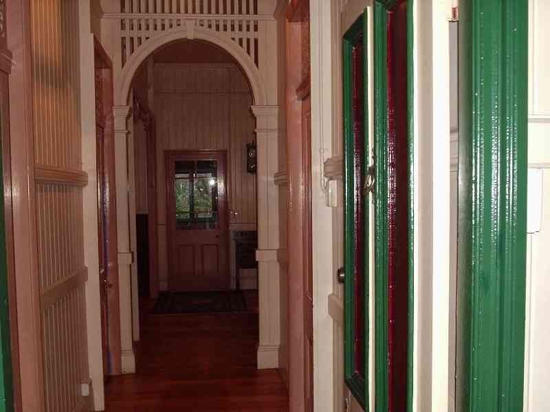 8 Erobin Street, Coochiemudlo Island QLD 4184