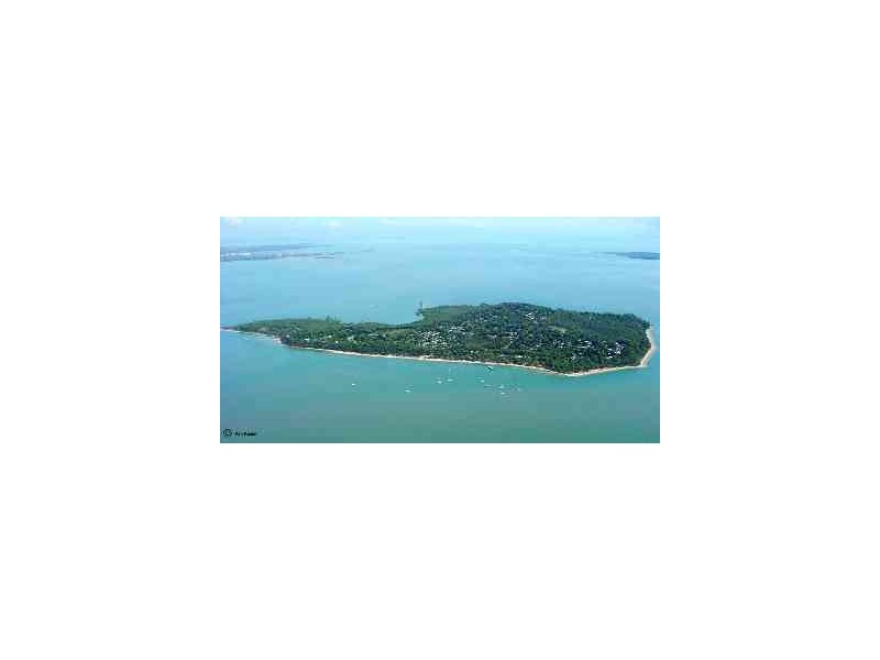 8 Erobin Street, Coochiemudlo Island QLD 4184