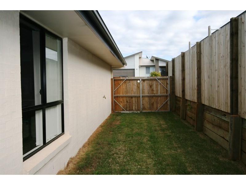 50 Aquila Street, Redland Bay QLD 4165