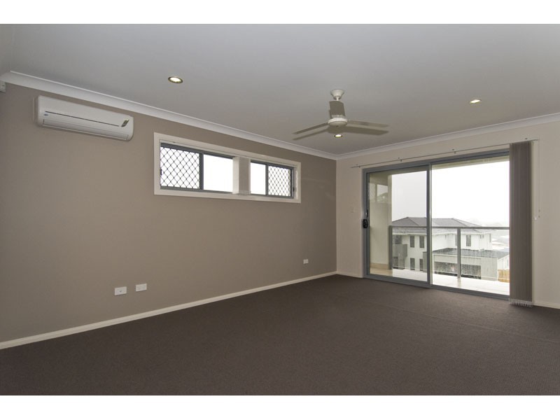 5 Turtle Place, Redland Bay QLD 4165