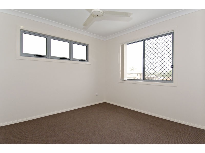 5 Turtle Place, Redland Bay QLD 4165