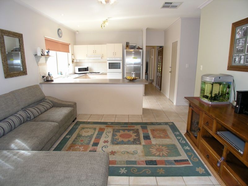 3 Mundulla Avenue, Woodcroft SA 5162