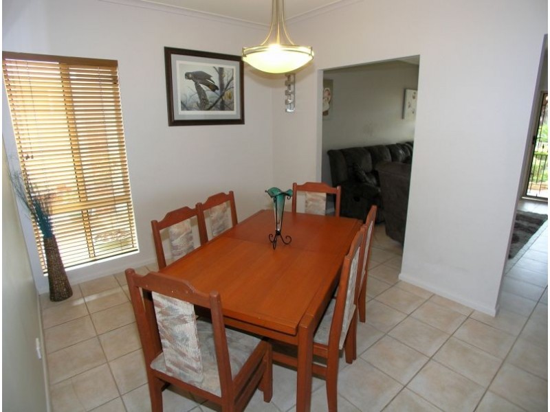 3 Mundulla Avenue, Woodcroft SA 5162