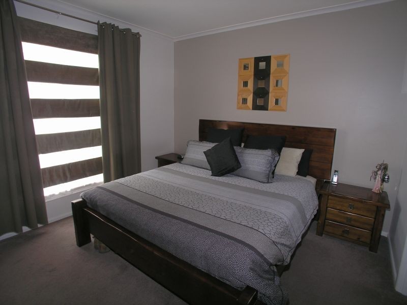 3 Mundulla Avenue, Woodcroft SA 5162