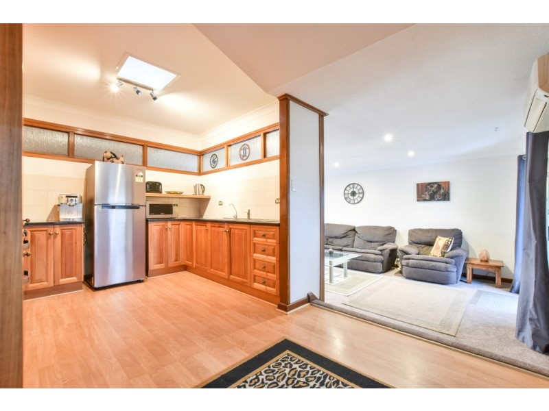 28 Burns Court, Morphett Vale SA 5162