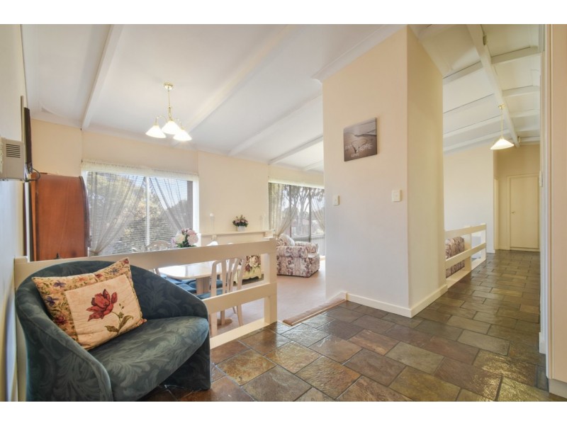 36 Burns Court, Morphett Vale SA 5162