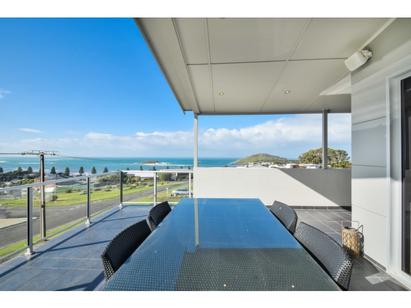 11 Wright Terrace, Encounter Bay SA 5211