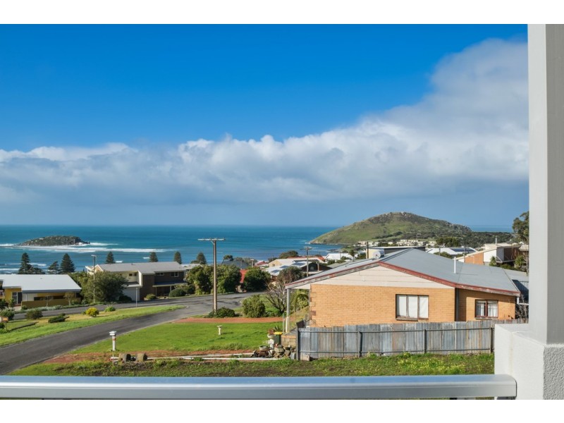 11 Wright Terrace, Encounter Bay SA 5211