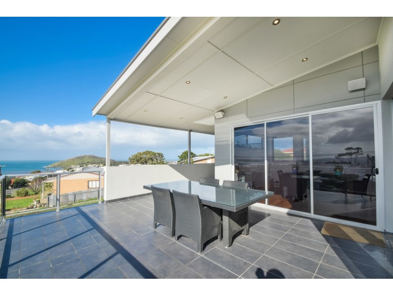 11 Wright Terrace, Encounter Bay SA 5211
